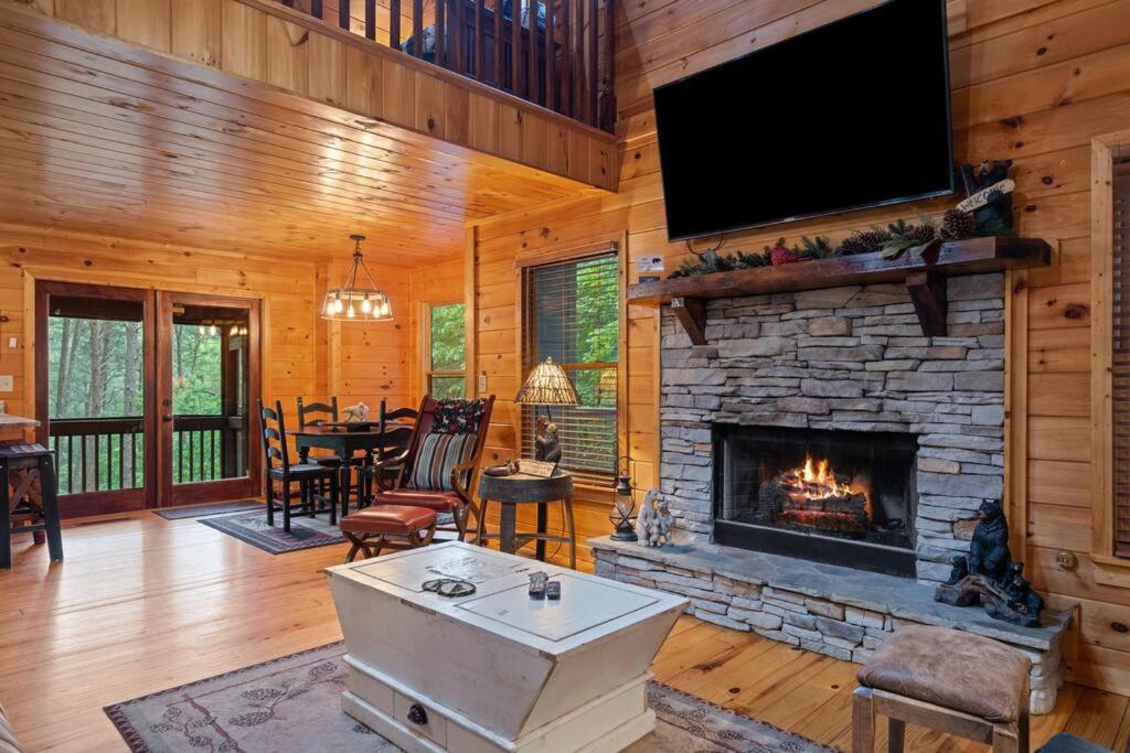 Lakeside Retreat Hot Tub Fishing Hiking Ellijay Exterior photo