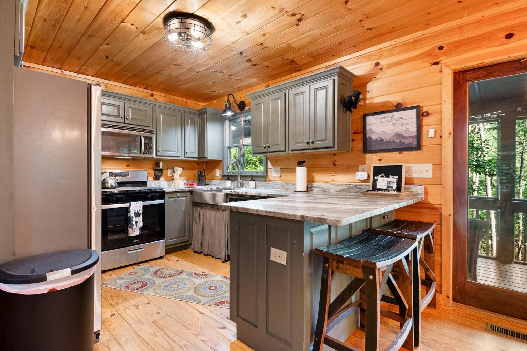 Lakeside Retreat Hot Tub Fishing Hiking Ellijay Exterior photo